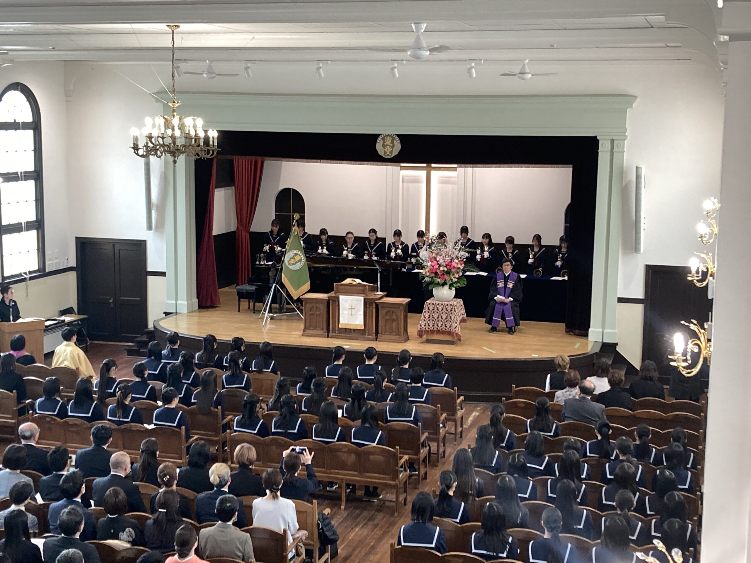 ３月12日(木)遺愛女子中学校『第79回卒業礼拝式』が執り行われました。